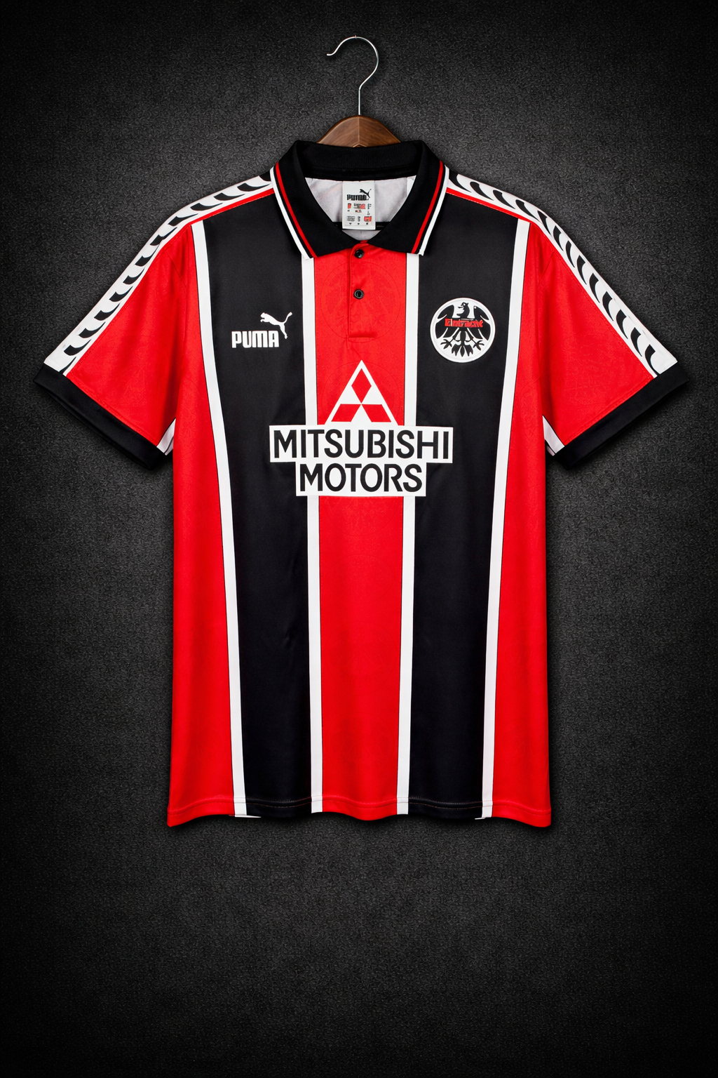 Camiseta réplica retro de Eintracht de Frankfurt temporada 96-97