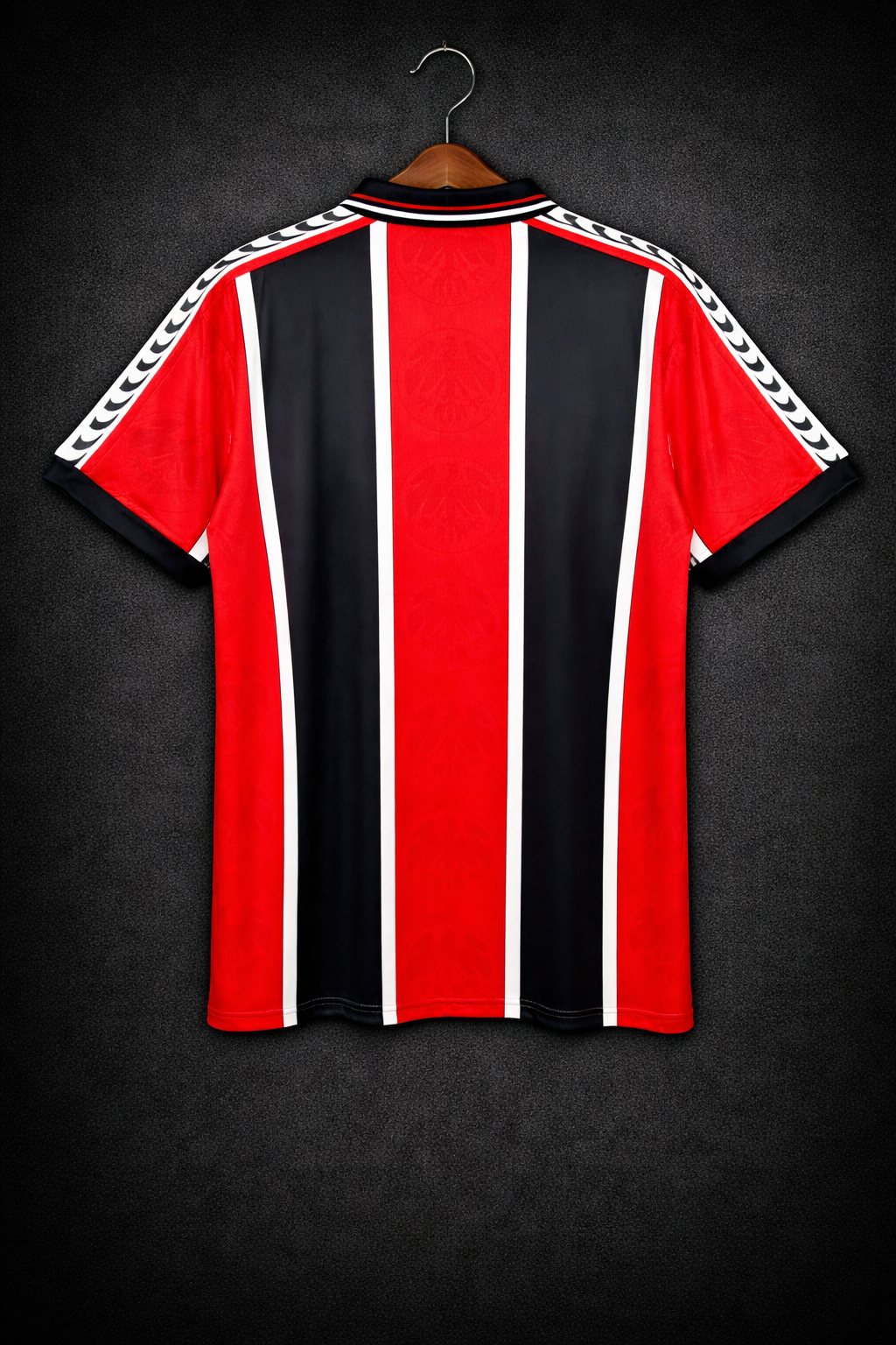 Camiseta réplica retro de Eintracht de Frankfurt temporada 96-97