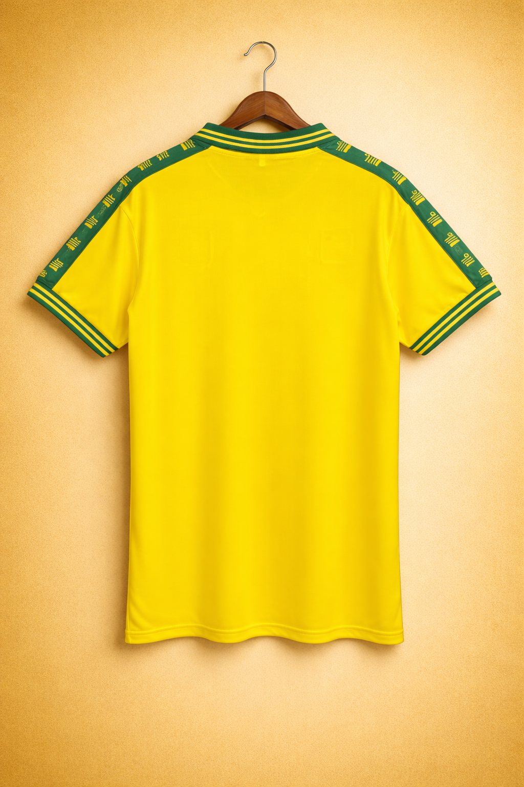 Camiseta réplica retro de Norwich temporada 76-81