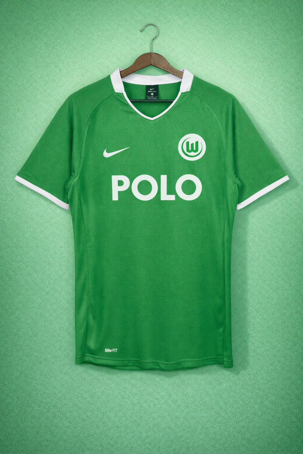 Camiseta réplica retro de Wollfsburgo temporada 08-09