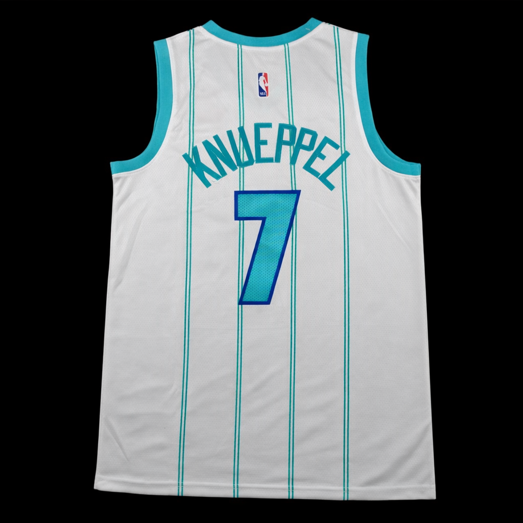 Camiseta retro Charlotte Blanca